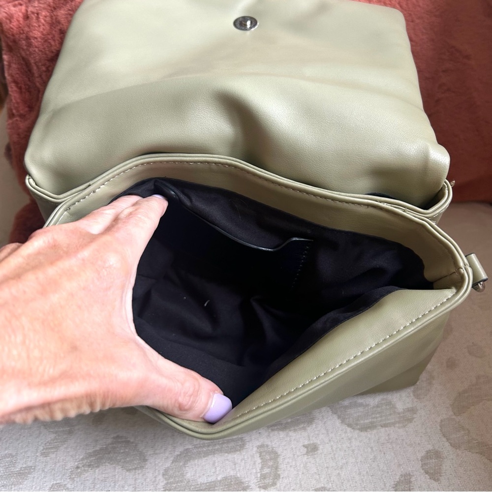 Top Shop Olive Green Chain Padded Shoulder Bag - Picture 7 of 8